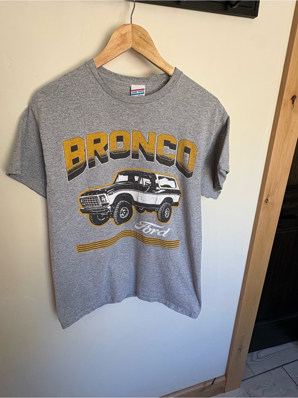 Junk Food Ford Bronco Retro Graphic Tee Gray Size S